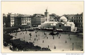 ALGER - Place du Gouvernement