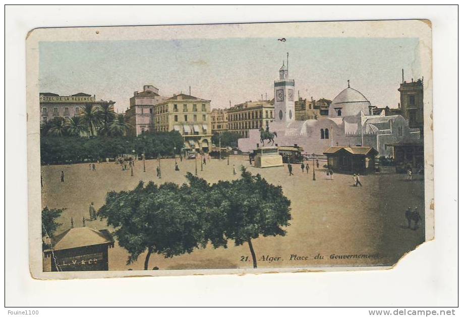 alger place du gouvernement ( au dos chocolat devinck ) ( très mauvais état )