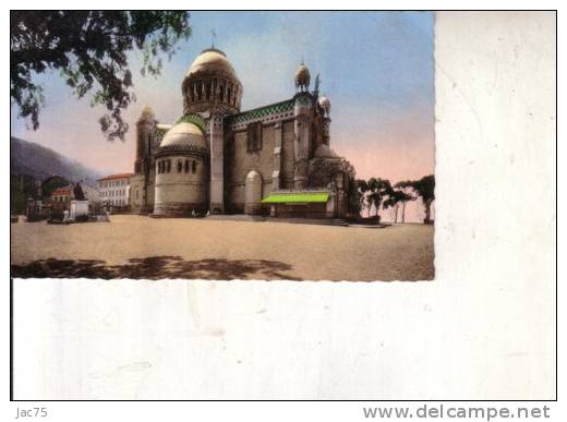 LA BASILIQUE  N D   D AFRIQUE