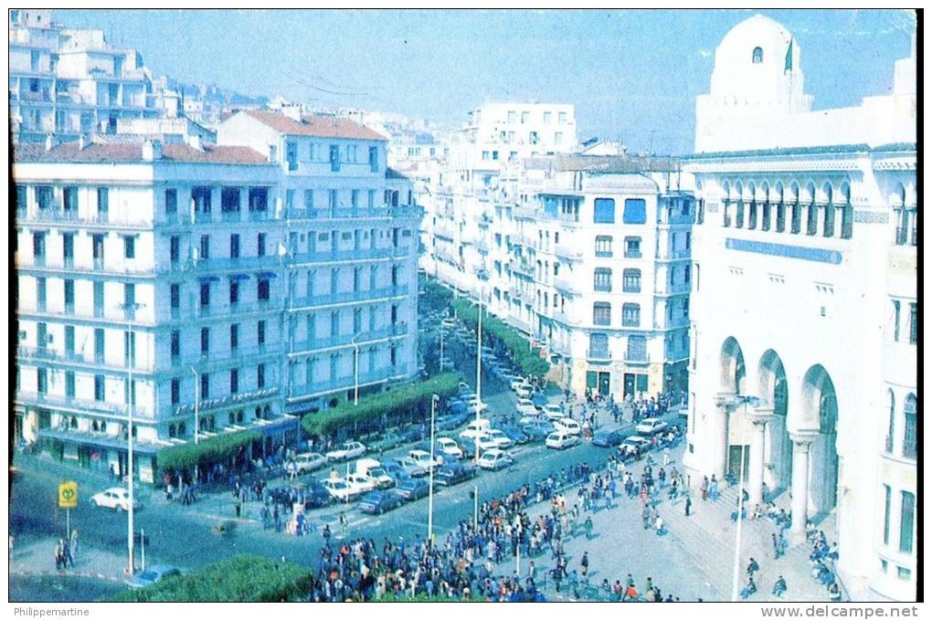 Agérie - Alger  Grande Poste et rue Larbi Ben M'hidi