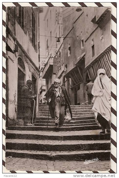 U349 ALGER UNE RUE DE LA CASBAH 1954  2 SCANS