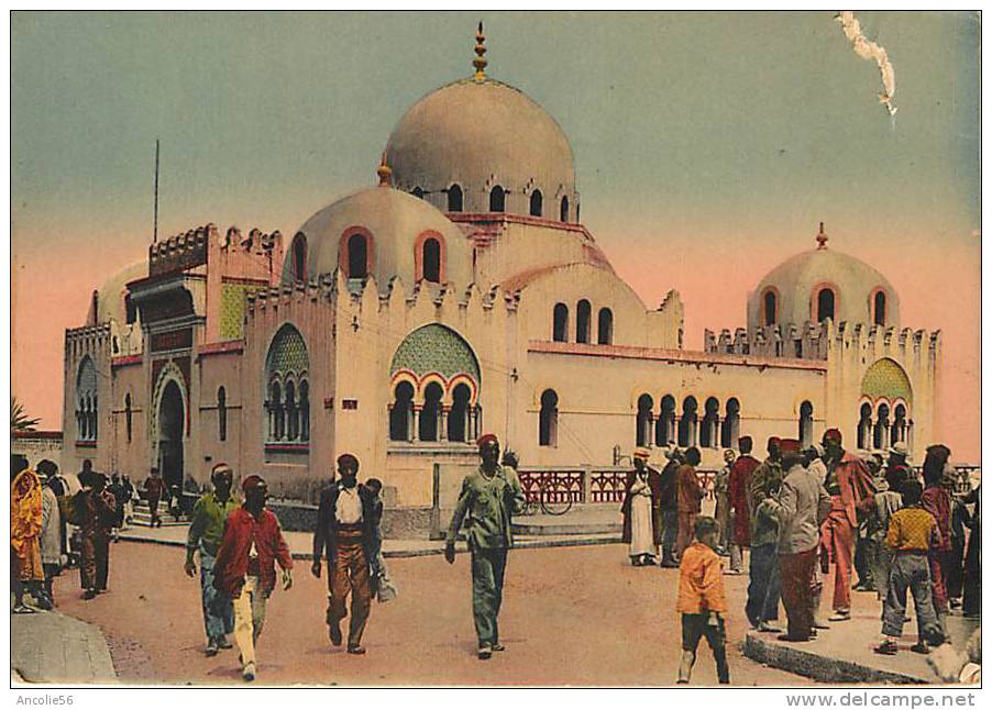 ALGER LA MEDERSA TRES ANIMEE