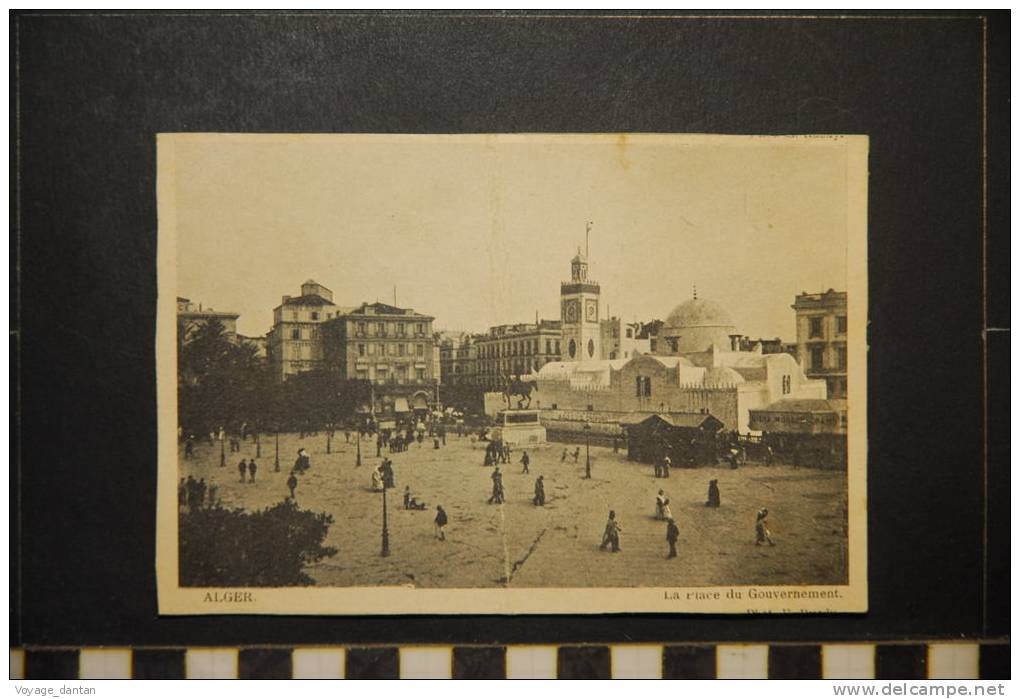 ALGER LA PLACE DU GOUVERNEMENT