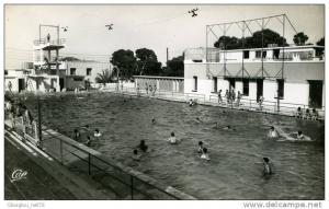 -RELIZANE...LA PISCINE MUNICIPALE....CPSM PETIT FORMAT ANIMEE