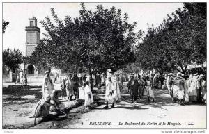 ALGERIE - RELIZANE - LE BOULEVARD DU FORTIN ET LA MOSQUEE -