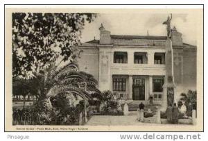 RELIZANE - Poste et Monument aux Morts