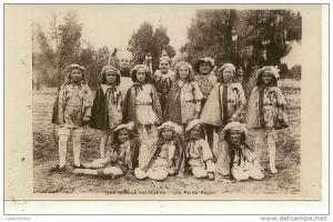 Aïn Séfra ( Sud Oranais ) Institution LAVIGERIE dirigée par les Pères Blancs - Scéance récréative - Les Petits Pages