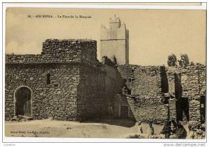 ALGERIE  AIN SEFRA  LA PLACE DE LA MOSQUEE