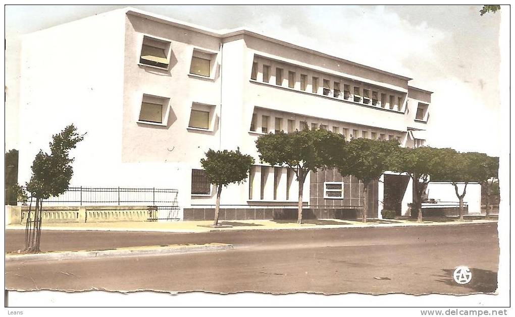 RELIZANE  l hotel des finances  No 37