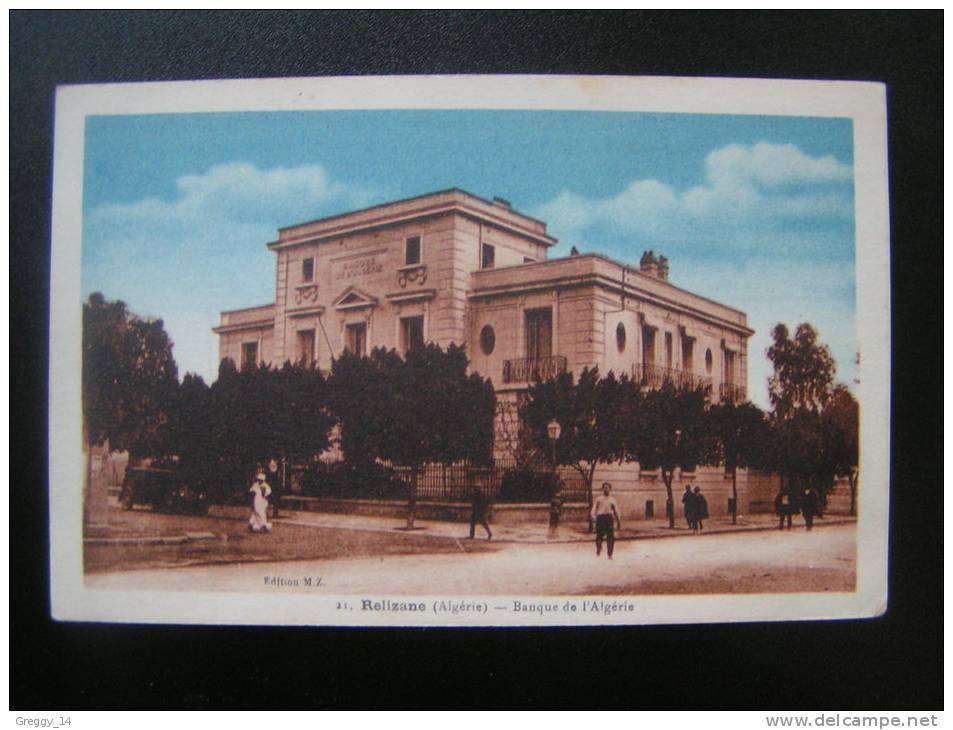CP Carte postale Algérie Relizane Banque de l´Algérie couleur très animée (3)