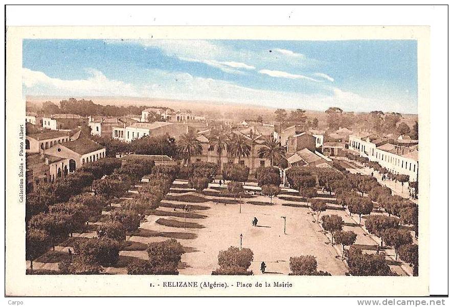 RELIZANE - Place de la Mairie.