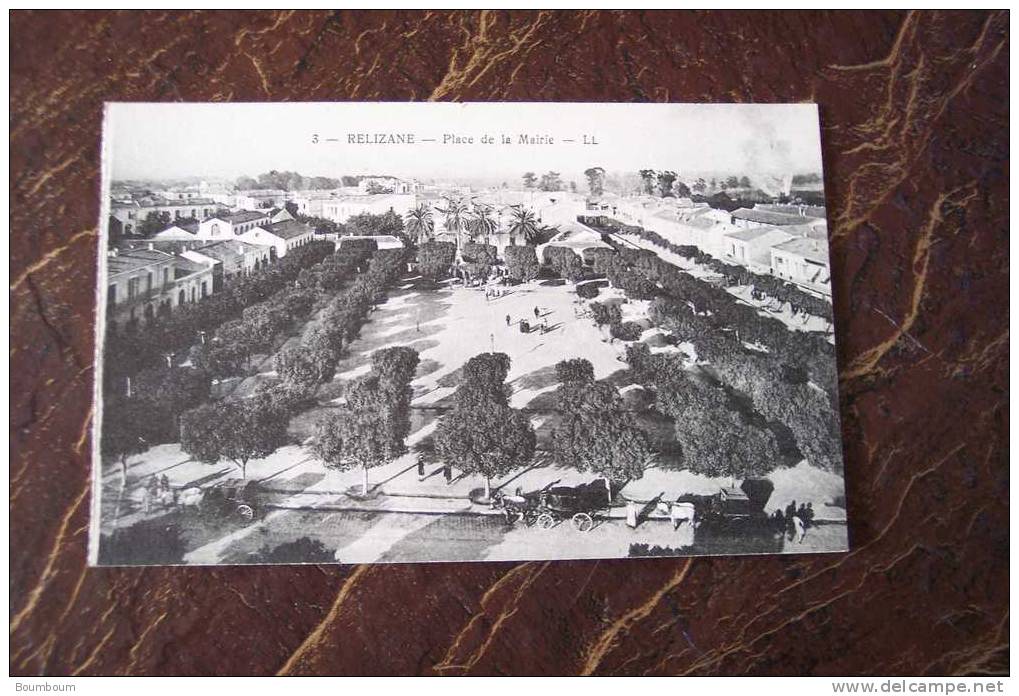 CPA--GG-- ALGERIE - RELIZANE - Place de la Mairie (provenance d un carnet)