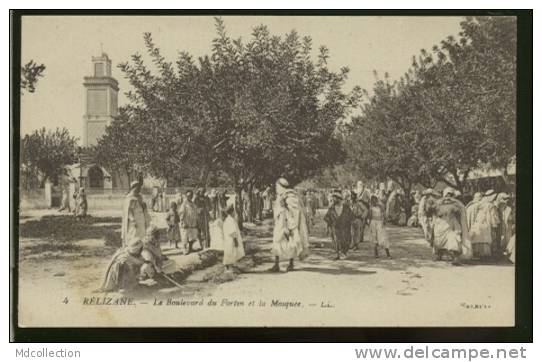 ALGERIE RELIZANE /            Boulevard du Fortin et la mosquée         /