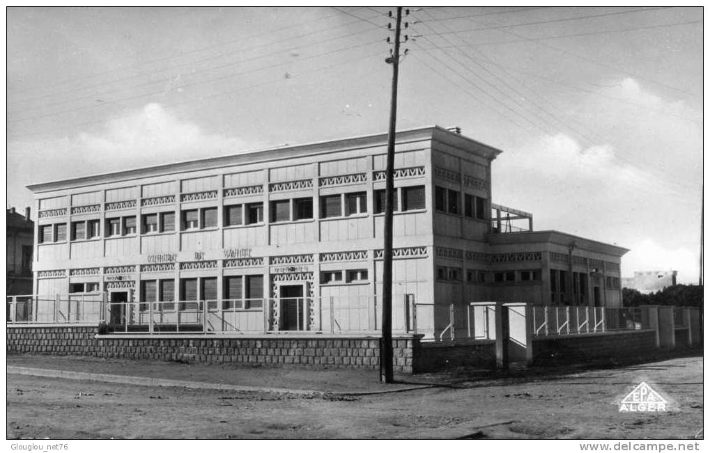 RELIZANE...CENTRE DE SANTE....CPSM PETIT FORMAT