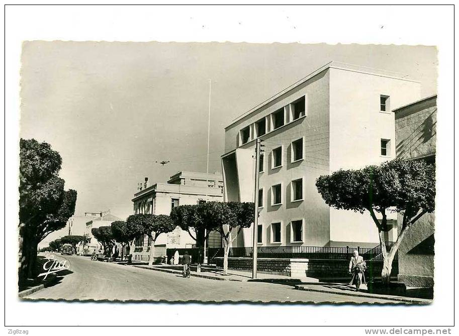 RELIZANE MAISON DU COLON ET GRANDE AVENUE