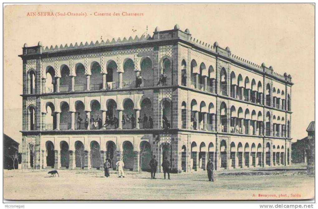 AÏN SEFRA - Caserne des Chasseurs