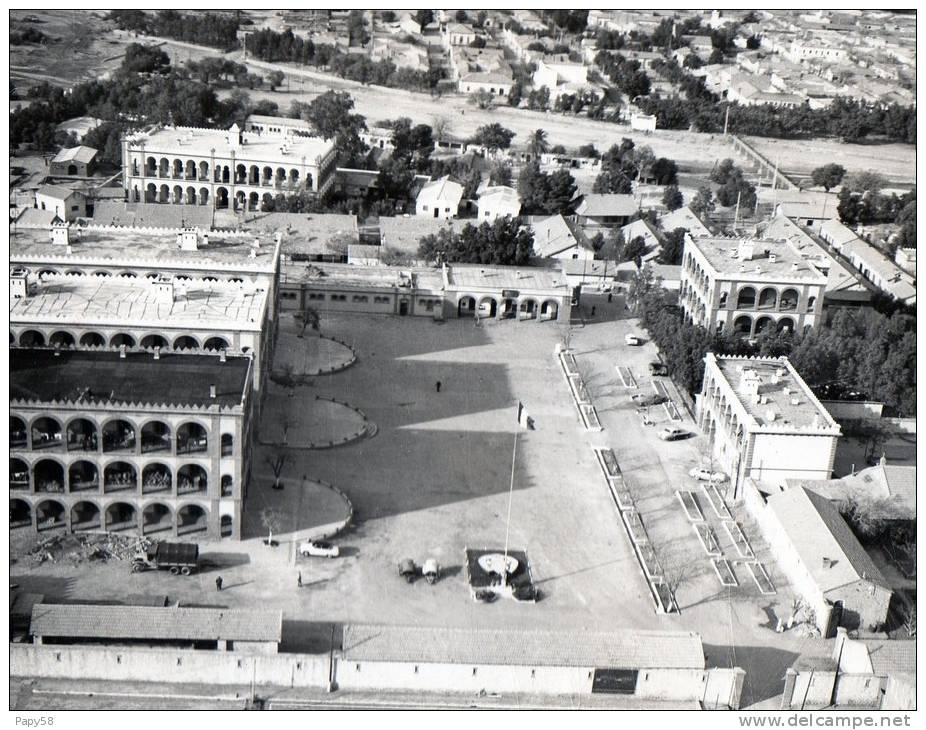 Non classés Photo Algerie la redoute Ain Sefra vue aerienne de la place d armes