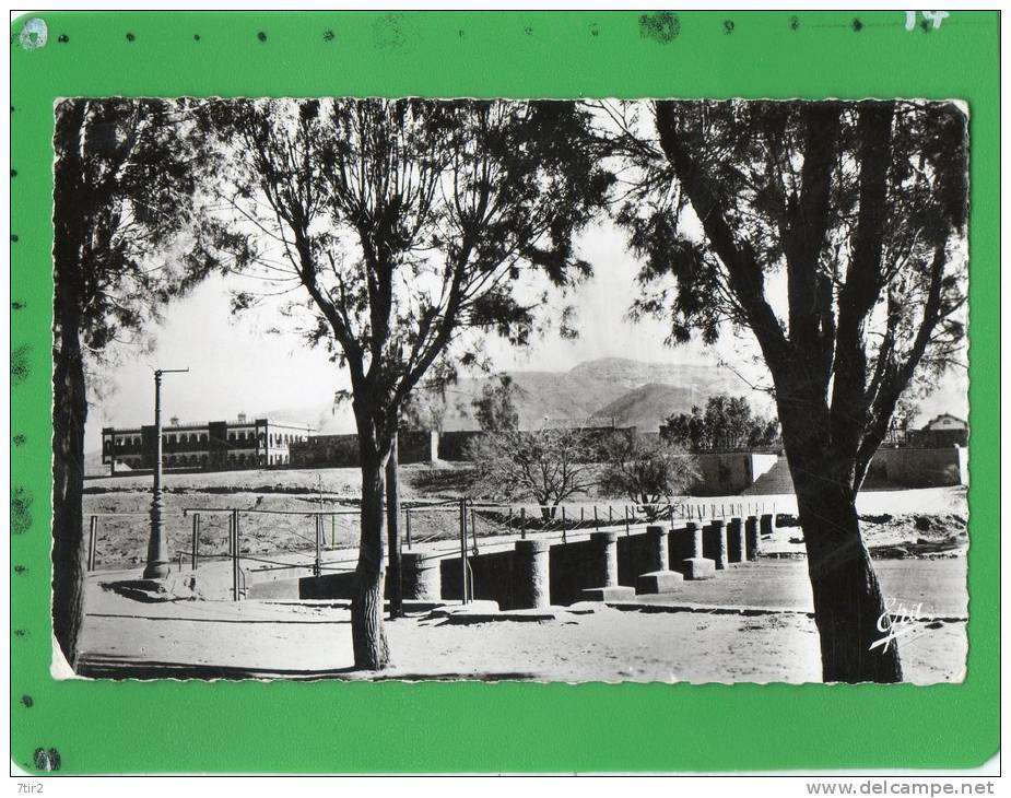 AIN SEFRA PASERELLE ET LES CASERNES