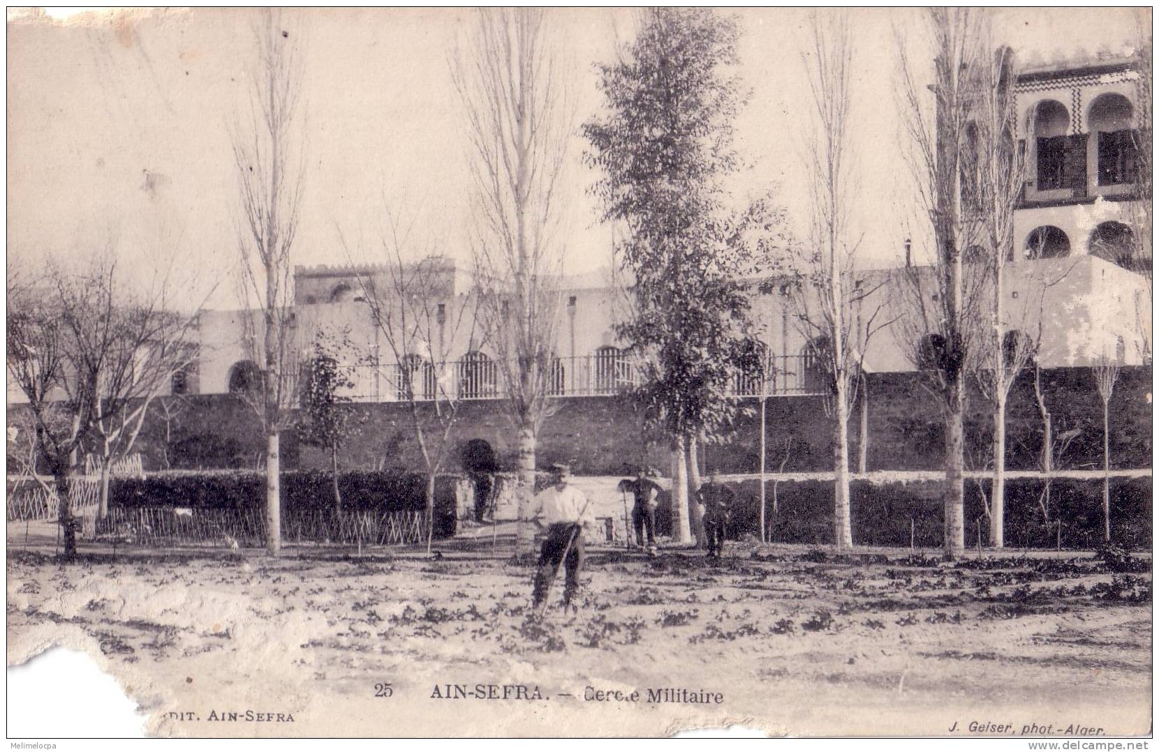 CPA  carte postale ancienne AFRIQUE Ain SEFRA cercle militaire