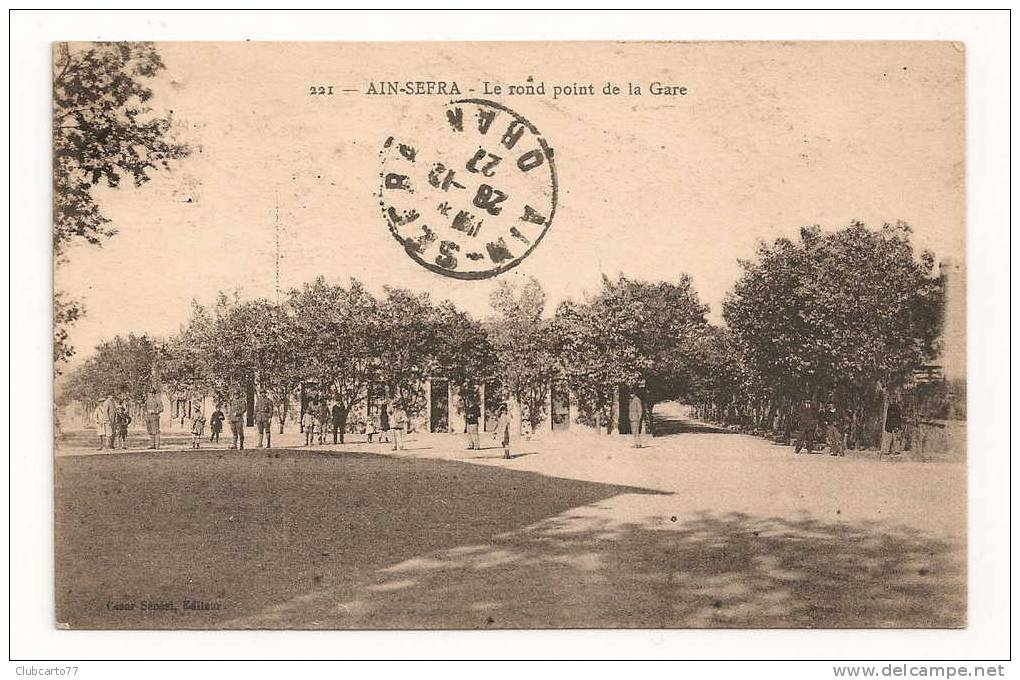 Ain-Sefra (Algérie)  Rond point de la gare env 1927 (animée).