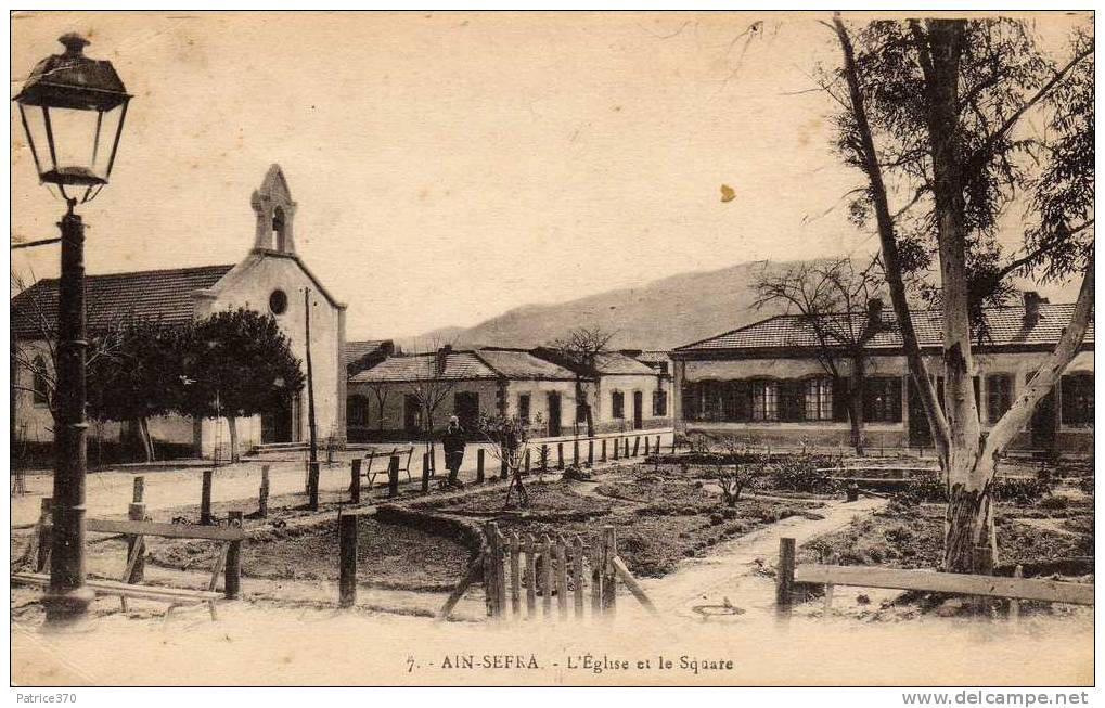 ALGERIE AIN SEFRA - L'église et le square