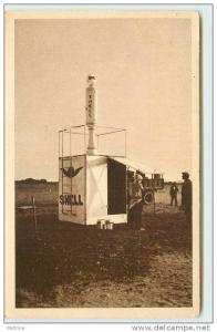 TAMANRASSET (sahara)  -Distributeur d'essence du service aviation Shell (pompe à essence).