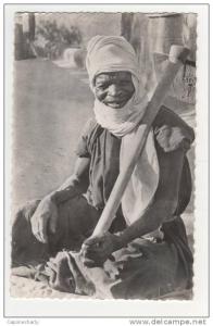 * CPSM Bel Kheir, le   coupeur   d'eau, coopérative scolaire de Tamanrasset, format 9cm sur 14cm environ, Algérie *