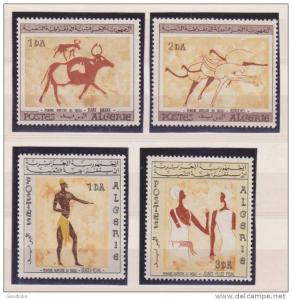ALGERIE ALGERIA FULL SET 4 STAMPS MNH 1967 - PEINTURES RUPESTRES DE TASSILI - ART