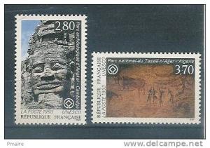 Service  Yvert  N° 110 et  111 neufs  ** angkor tassili