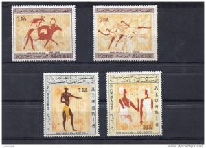 ALGERIE  Peintures rupestres du Tassili   N´Ajjer au Sahara  bovidé magique, berger peulh,autruches, jeunes filles Pe