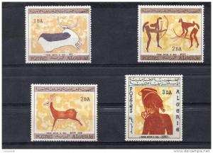ALGERIE  Peintures rupestres du Tassili  vaches, archer, antilope cheval, guerrier - Archéologie - Art