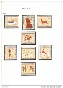 ALGERIE 1966/67 PEINTURES RUPESTRESDU TASSILI YT 414/417 ET 437/440 NEUFS