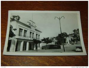 ALGERIE  BORDJ BOU ARRERIDJ  la mairie et le cours Cherron  ......................... .. CH-22