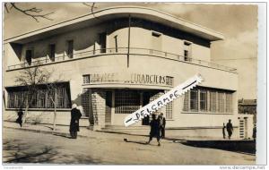 ALGERIE  KHENCHELA Services Financiers , rue Jérome Bertagua  . 9x14 dentelée , glaçée ,