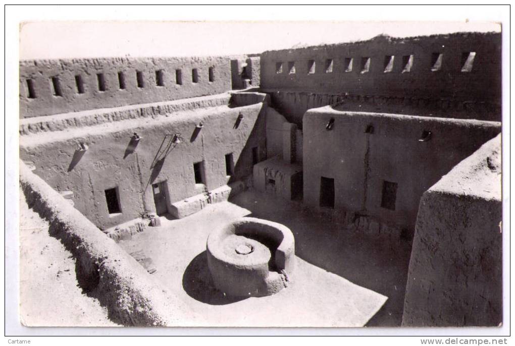 TAMANRASSET (Hoggar) Interieur du Bordj ou fut assassiné le R P de Foucauld 7