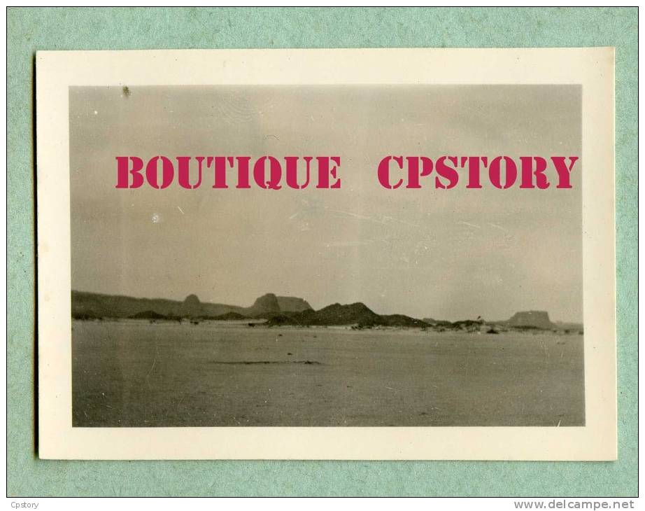 AEROPORT de TAMANRASSET - Aérodrome d´Algerie - Photo 6cm X 4.5cm Cahier de Militaire