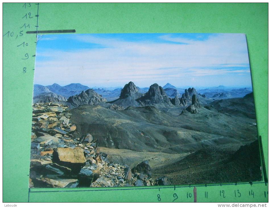 14 ) le hoggar  assekrem ecrite de tamanrasset le 7/5/80  2 scans