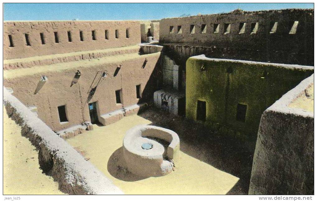 (gg) CPSM  Tamanrasset interieur du bordj (bonne etat)