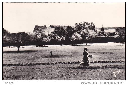 Tamanrasset (Hoggar) - Esplanade de Foucault et l´Adriane