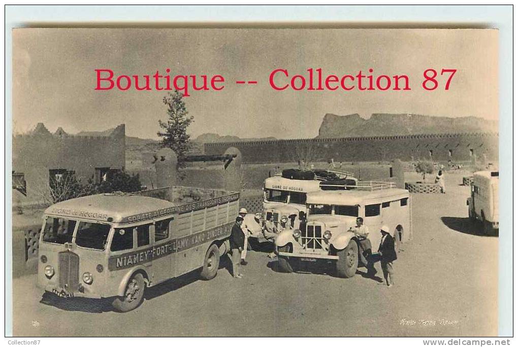 CAMION RENAULT - CAR - AUTOBUS - LIGNE du HOGGAR - STATION de TAMANRASSET - REAL PHOTOGRAPH POSTCARD - DOS VISIBLE