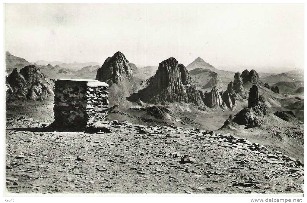 ALGERIE - TAMANRASSET   (HOGGAR)   ASSEKREM   Table d'orientation