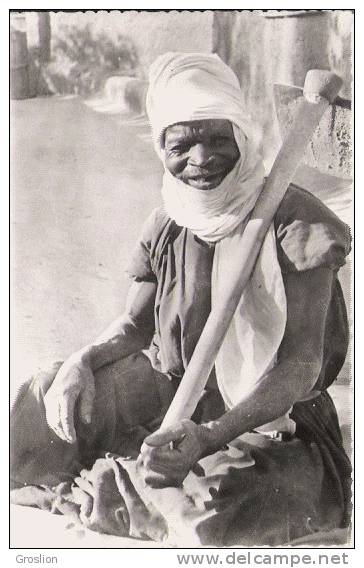 TAMANRASSET BEL KHEIR LE COUPEUR D'EAU (BEAU PLAN)