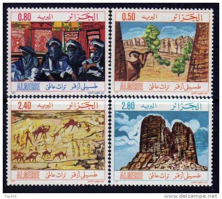 Algérie n ° 794 / 97 XX Patrimoine mondial de Tassili  les 4 valeurs sans charnière TB