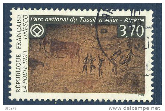 France - Service 111 oblitéré - Patrimoine mondial Parc National du Tassili n´Ajjer en Algérie