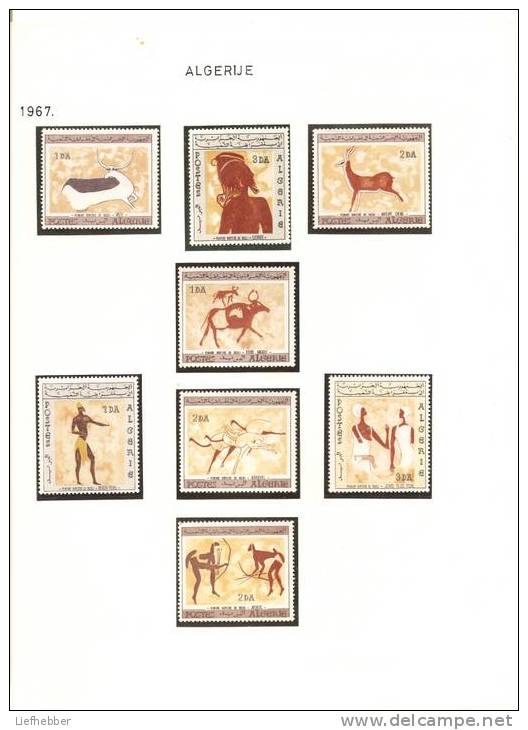 ALGERIE 1966/67 PEINTURES RUPESTRESDU TASSILI YT 414/417 ET 437/440 NEUFS