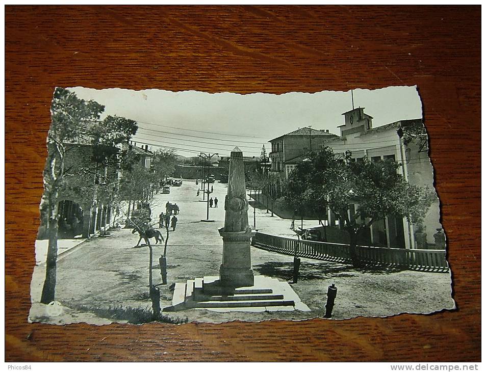 ALGERIE  BORDJ BOU ARRERIDJ  monument aux morts de 1870  .................  CF149