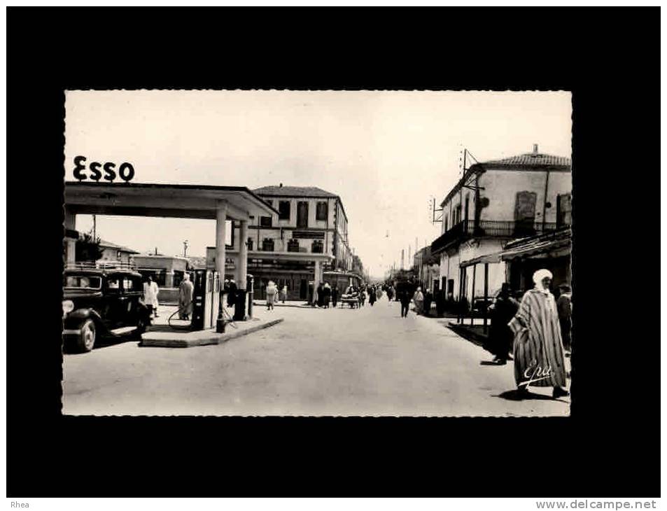 POMPES A ESSENCE - ALGERIE - KHENCHELA - Rue Lamoricière - 15 - esso - station service