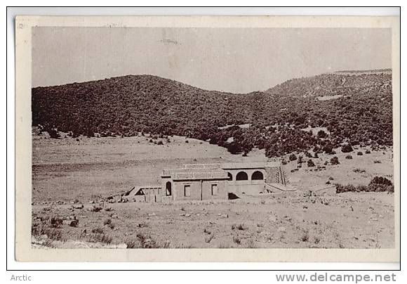 Khenchela vue de la fontaine chaude ensemble de batiments