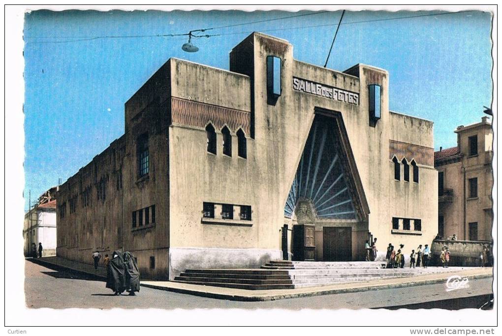 SOUK-AHRAS.Algerie.salle des fetes.1962.