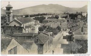 ALGERIE, Souk ahras, vue sur l'église et sur la mosquée, écrtie, timbre décollé, état moyen